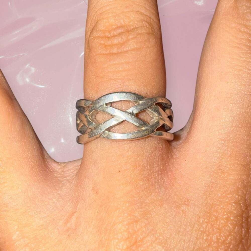 Vintage Y2K Lucky Braided Knot Carved Band Ring 925 Sterling Silver Size 6